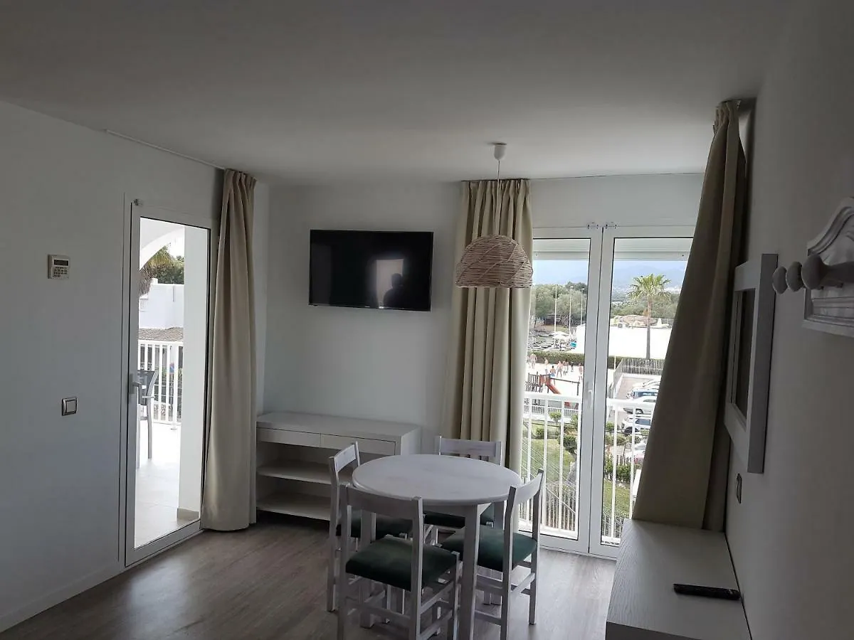Apartamentos Ferrera Pins Cala Ferrera